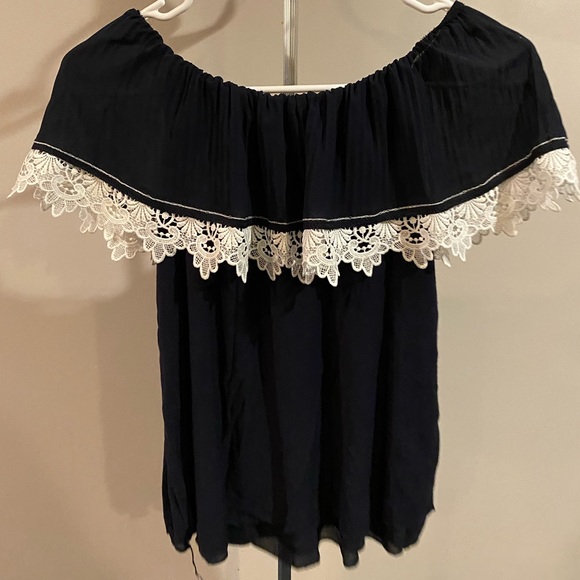 Off the shoulder top - Picture 2 of 3